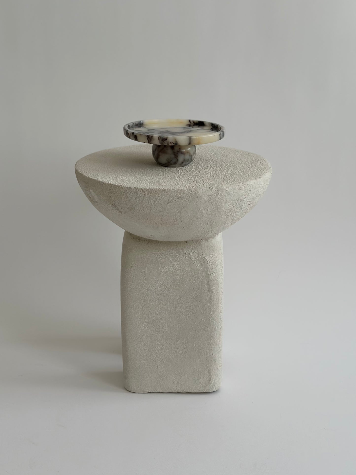 Viola Marble Tray with Round Pedestal