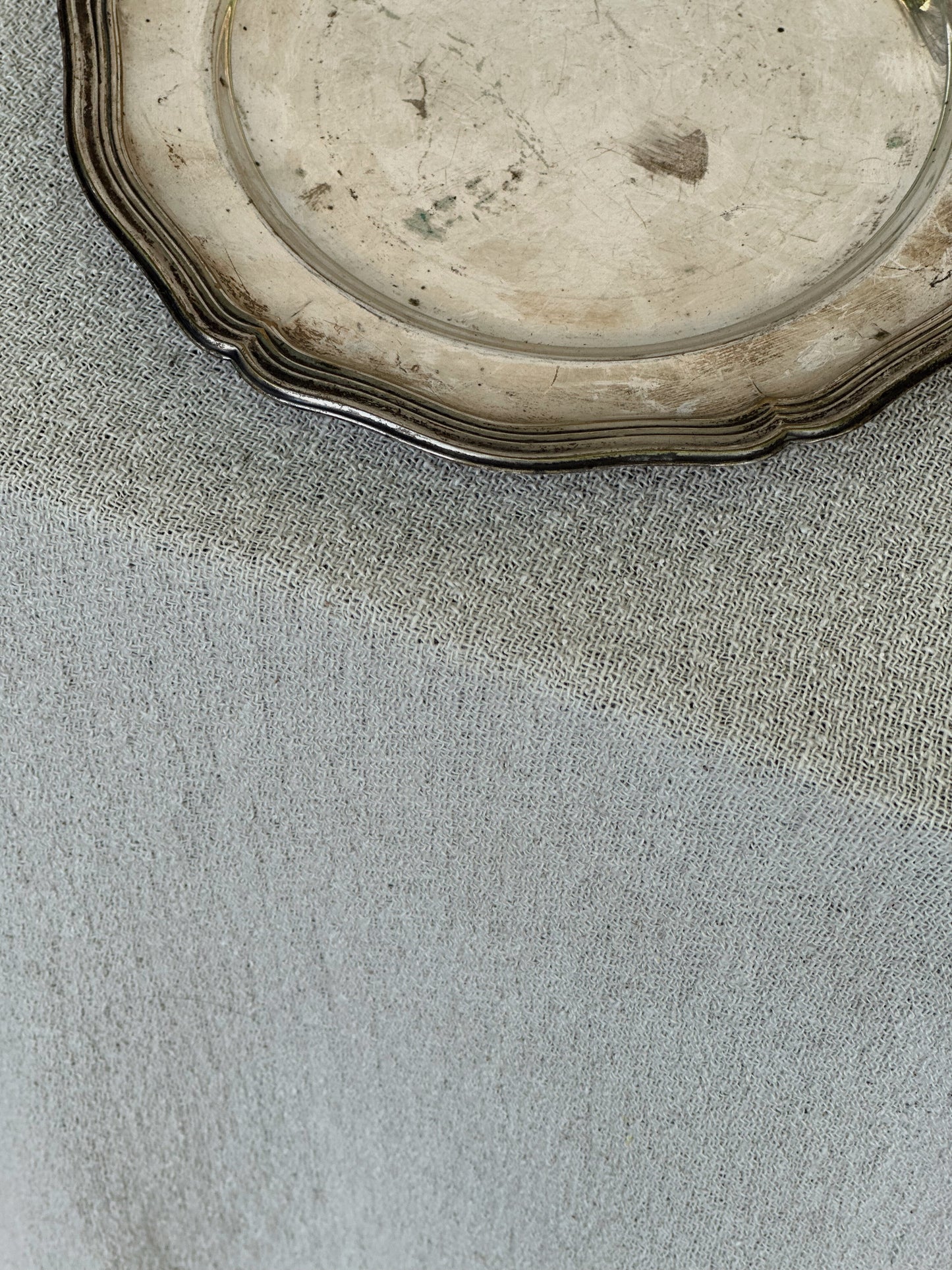 Aged Silver Trinket Tray - Round